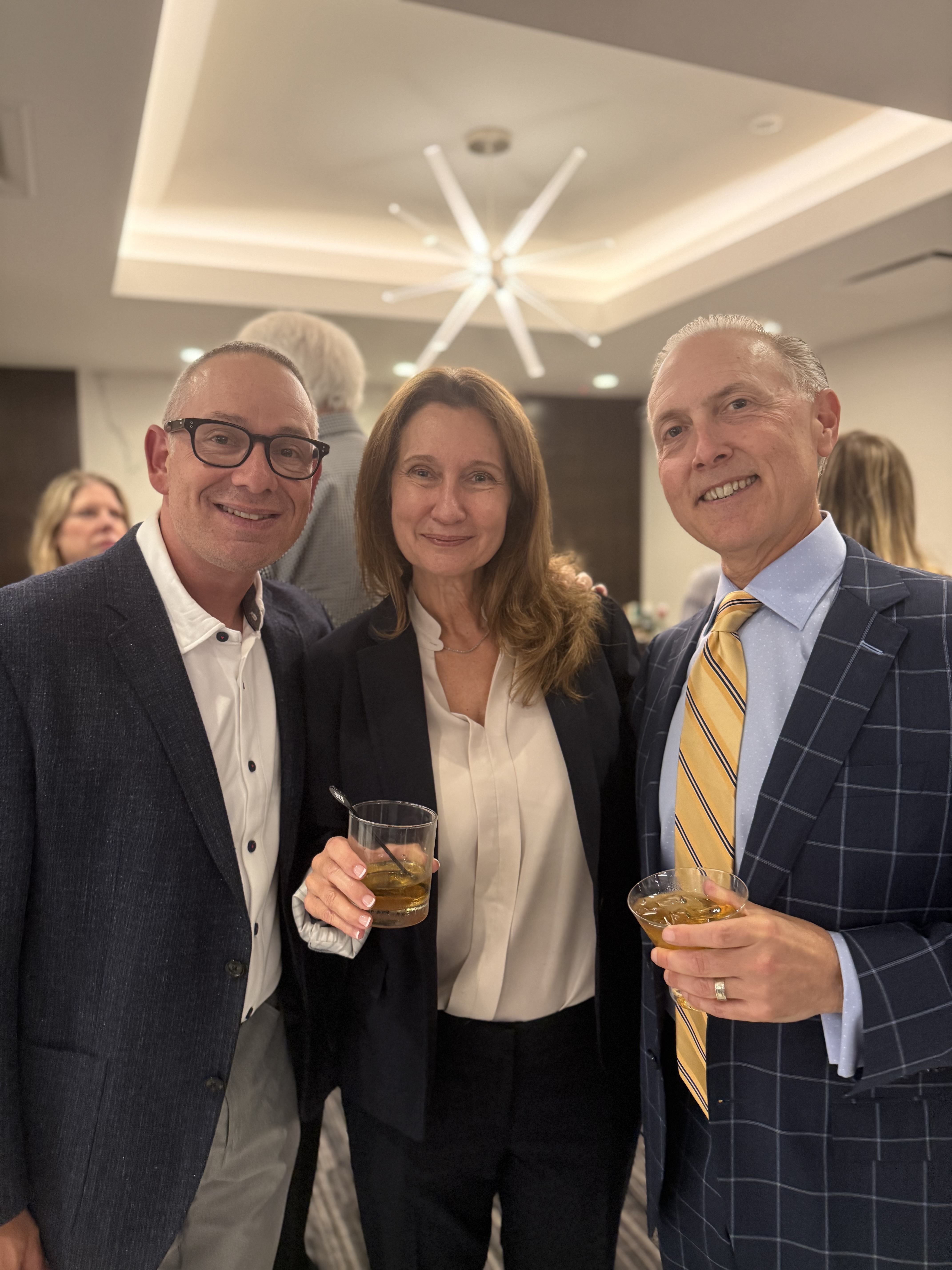 Friends enjoying drinks at a DiGo event
